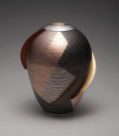 차가운 금속에 뜨겁게 새긴 은실...입사장 모녀를 만나다 [가업 장인을 찾아서]