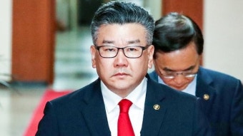 제2의 소쿠리 사태…감사원·선관위 '특혜 채용' 정면 충돌
