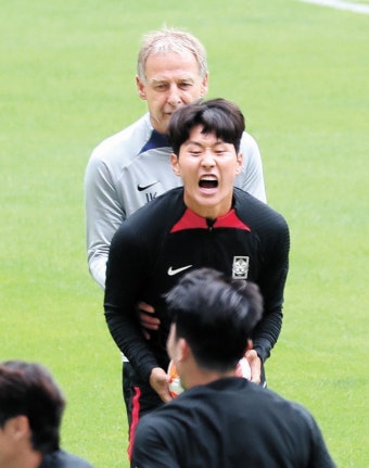 손흥민 벤치 출발...클린스만호 첫승 선봉은 이강인-오현규