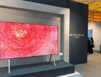 [더 하이엔드] 아트와 사랑에 빠진 대한민국… 명품도 여기 빠질 수 없다