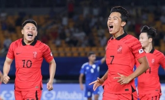 '정우영 멀티골' 황선홍호, 이강인 없어도 쿠웨이트에 전반 4-0