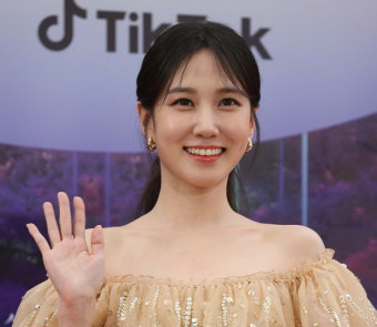 이제훈 허혈성 대장염 응급수술…박은빈, 부국제 첫 '단독 사회'