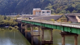 휴게소인데 커피 한잔도 못 판다…환경규제 걸린 64억 쉼터 [영상]