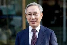 'LG家 상속 분쟁' 세 모녀 측 변호인, 첫 변론 이후 사임