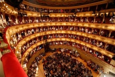 ‘세비야의 이발사’ 로시니 흔적 좇아…연 100만 명이 고향 페자로 찾아요