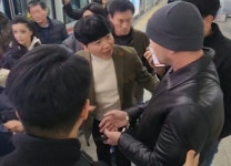 입국 전부터 준비, 1·9호선 노렸다...러 소매치기단 검거 순간 [영상]