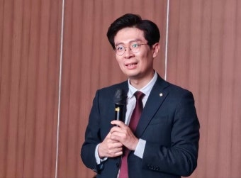 조정훈 