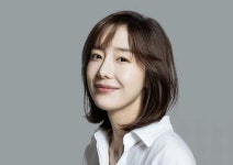 M&A때 배임 혐의 수사받는 카카오 임원, 윤정희 남편이었다