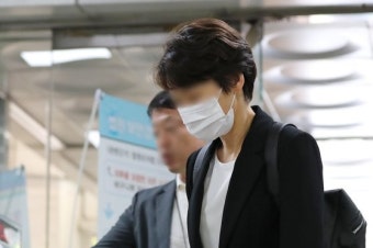 공수처, 기각 넉달만 뇌물 수수 의혹 경무관 구속 영장 재청구