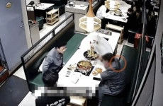 훠궈 먹는데 머리 위로 쥐가 와르르…中 식당 위생 또 발칵