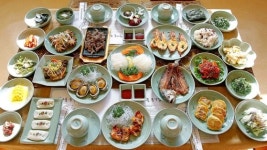 수라상 버금 가는 20첩 한정식...강진 가면 꼭 맛볼 음식은?
