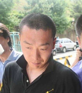 전 야구선수 정수근 폭행 피소…맥주병으로 머리 내려쳤다