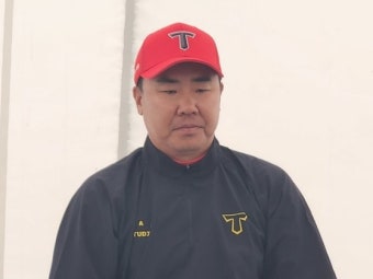 '편하게 리더십' 펼치는 이범호 KIA 감독