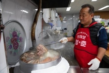 특급호텔 단 한곳도 별 못받았다…부산 미쉐린 뜻밖 맛집, 어디
