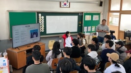 섬마을 살리기, 시니어 모델 교습…요즘 국립대 이런 일 합니다 [국립대학, 안팎의 벽을 허물다④]