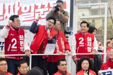 안양에서 지지호소하는 한동훈 위원장