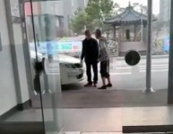 터미널서 흉기 위협한 40대 귀가시킨 경찰 