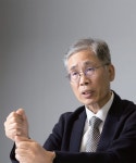신평 대법원이 조국 수감 땐, 국민에 정치적 박해로 비칠 것