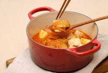 돼지고기·참치 없어도 괜찮아...김치찌개 맛있게 끓이려면 [쿠킹]