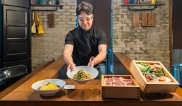 특급호텔 셰프도 초밥집 오픈…요즘 MZ, 제주 대신 이 섬 간다