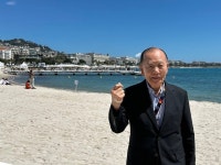 서울대 법대 나와 영화인생…87세 김동호의 눈물 “배우로 칸 초청, 꿈 같다
