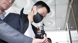 담배 피우다 전력질주…잡아라 경복궁 낙서 이팀장 도주극 [영상]