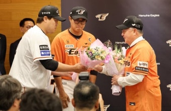 한화 김경문 감독 “류현진 등판, 내가 다 떨려…어제 일은 사과”
