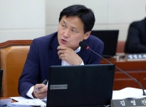 친명 핵심 ‘7인회’ 김영진 당권∙대권 분리…이재명 제동 왜  [who&why]