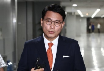 윤상현 