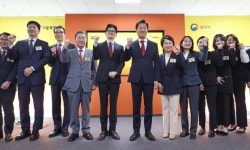정치인 호감도…오세훈 36% 조국 35% 이재명 33% 한동훈 31% [갤럽]