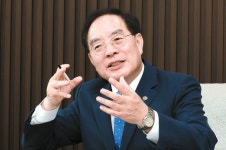 [글로벌 도시 꿈꾸는 부·울·경] “부산 학생들 ‘영어 말하기’는 공교육이 책임진다는 인식 높일 것”