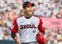 손주영 첫 7이닝 투구 시즌 7승… LG, 두산 6-3으로 제압