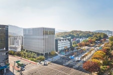 하루 1회만 틀 수 있는 악기…유튜브엔 없는 소리의 미학 [비크닉]
