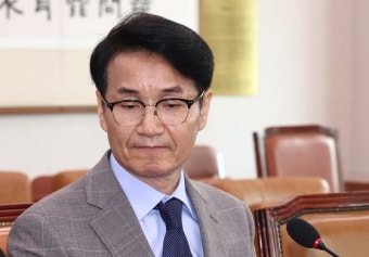 최재영 목사, 불법 선거운동 혐의로 경찰 출석…윤석열 대통령과의 관련 수사 촉구