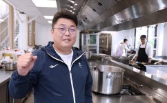 한국인은 밥심… 파리 패럴림픽 선수단에 힘 싣는 급식지원단