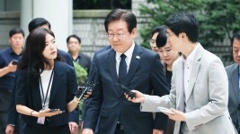 [포토타임] 폭염 식히는 가을비... 주말에는 폭우 예보