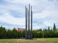 성산패총에 화강석 덩어리들이 놓였다…창원은 지금 ‘조각 도시’