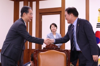 한덕수, 우원식·한동훈 잇따라 접견…
