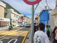270세대 아파트에 2집만 산다…부산 '소멸위험 1위' 이곳 [르포]