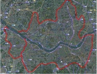 이것 절대 만지지 마세요…산 곳곳에 놓인 사각 어묵 정체