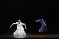 작품명이 도망치는 미친년…구찌가 주목한 안은미의 이 춤 [더 하이엔드]