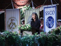 문학에 사랑 고백했다…노벨만찬 참석한 한강의 3분 연설