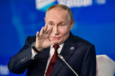 [글로벌 아이] “트럼프 임기는 겨우 4년이다”