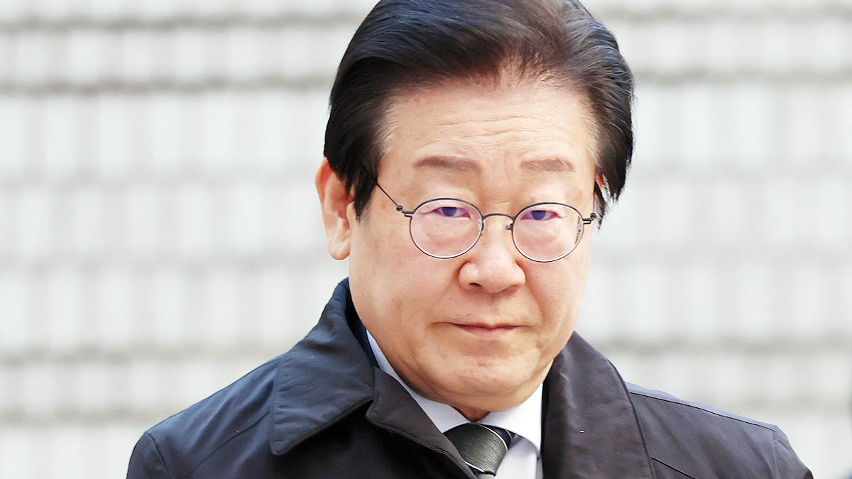 이재명, 항소심 중지 위헌법률심판 제청…판단 기다리는 관심