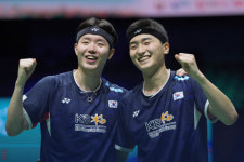 ‘7년 만의 재회’ 김원호-서승재, BWF 말레이시아 오픈 남자 복식 제패