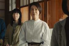 물 숭배하는 사이비 종교, 아내는 왜 거기에 빠졌나