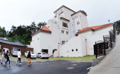 10억 가치 성경책도 있다…1000억 예수테마파크 들어서는 곳