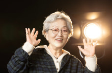 87세 현역 배우 김영옥 비결 대본이 학습지, 경험이 영양제