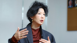NYT 1200만 구독 만든 황금손…한국계 그녀의 성공비결은