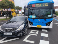‘기대반 우려반’…전국 첫 양문형 시내버스 달리는 제주